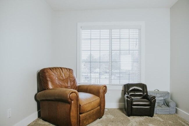 Building Photo - 3 Bed 2.5 Bath in Orem
