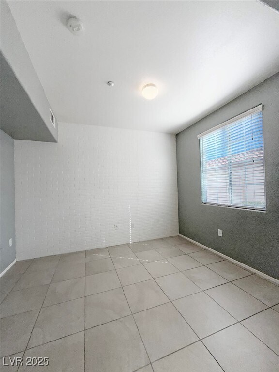 Building Photo - 50 Aura de Blanco St