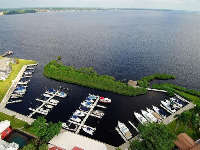 Building Photo - 9615 Halyards Ct