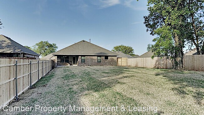Building Photo - 4 br, 2 bath House - 2225 Cale Cove