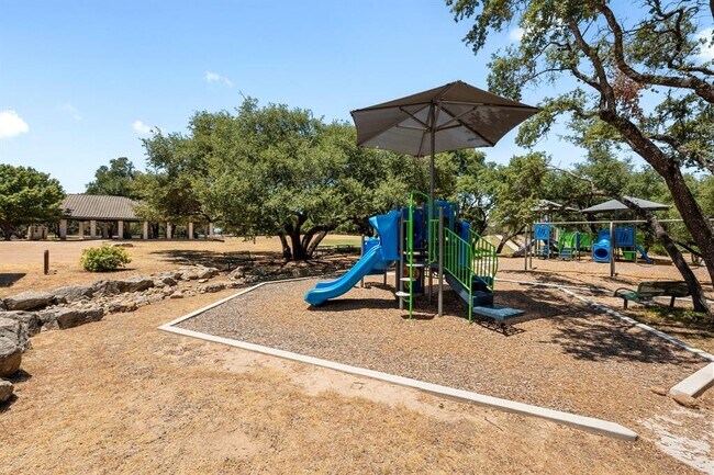 Building Photo - 13 Autumn Oaks Dr