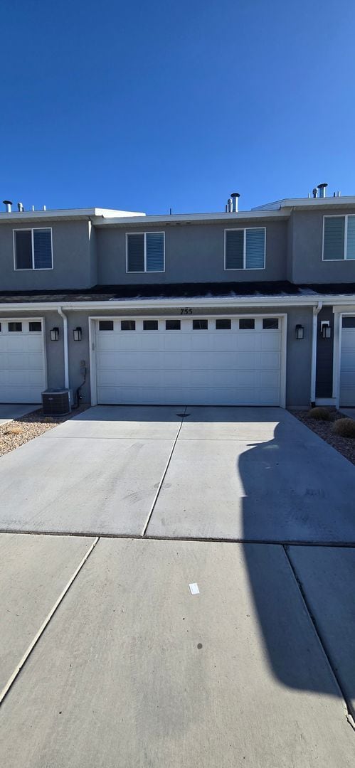 Building Photo - 3 Bed 2 Bath Townhouse in Lehi!!