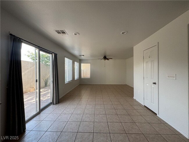 Building Photo - 9934 Juniper Haven Ave