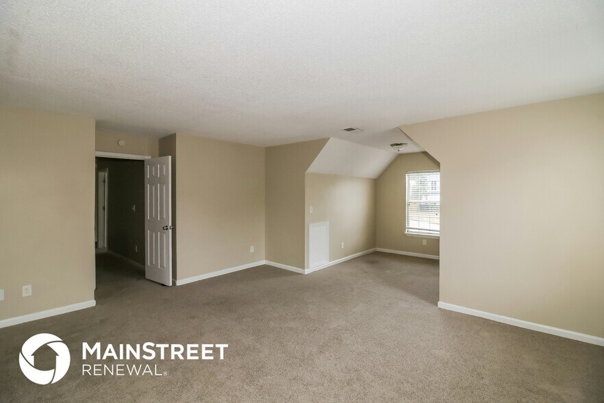 Building Photo - 6129 Pomerania Trail