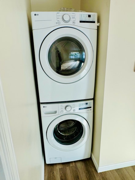 Building Photo - 20606 Raymond Ave