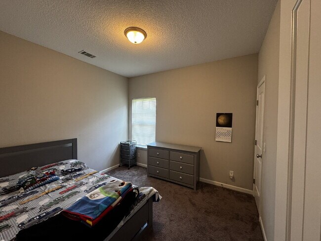 Building Photo - Home for Rent