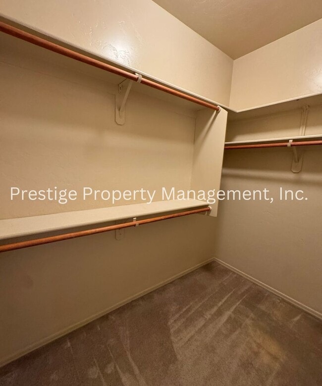 Building Photo - Super Cute 2Bd/2Ba Green Valley Home!!