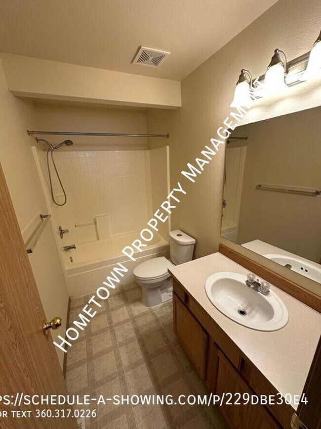 Building Photo - 407 Yauger Way NW