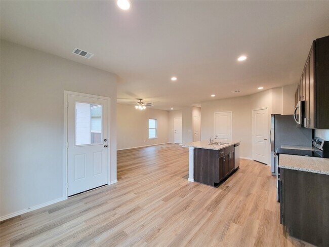 Building Photo - 942 Amesbury Ct