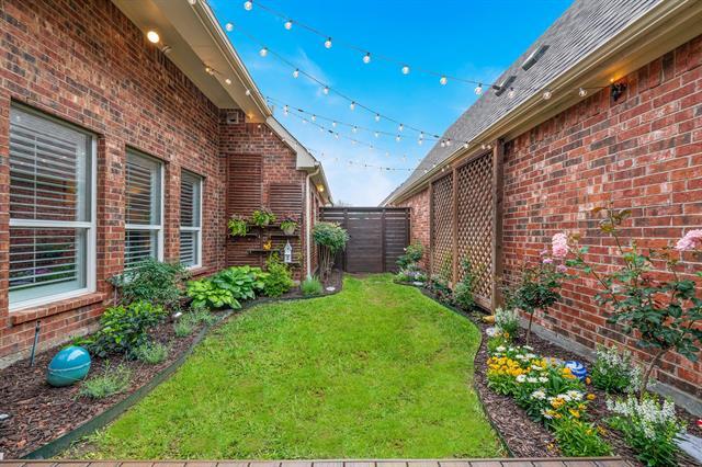 Building Photo - 7913 Southmark Dr