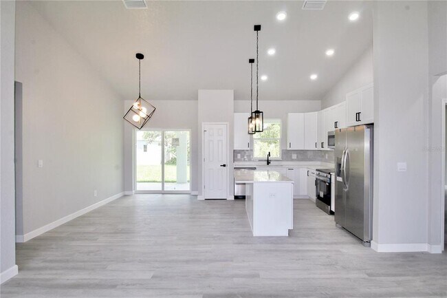 Building Photo - 4608 Cortez Blvd