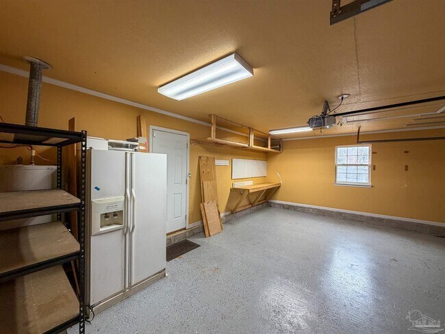 Building Photo - 3915 Potosi Rd