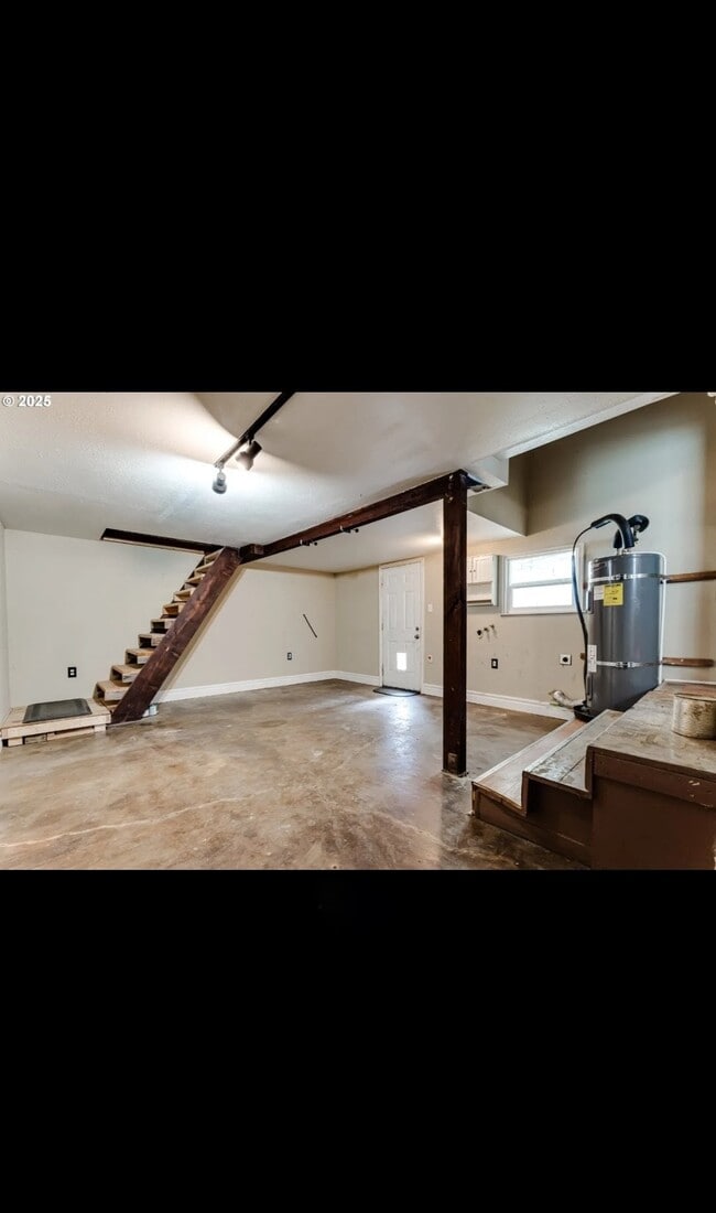 Building Photo - 155 N McKinley St