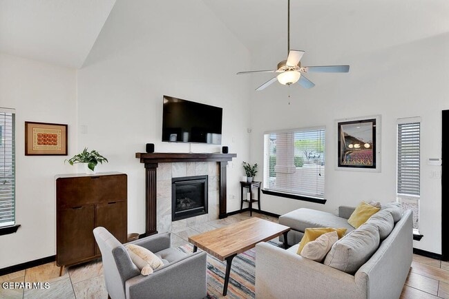 Building Photo - 7355 Via Canutillo Dr
