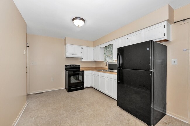 Building Photo - 1405 Conestoga Ct