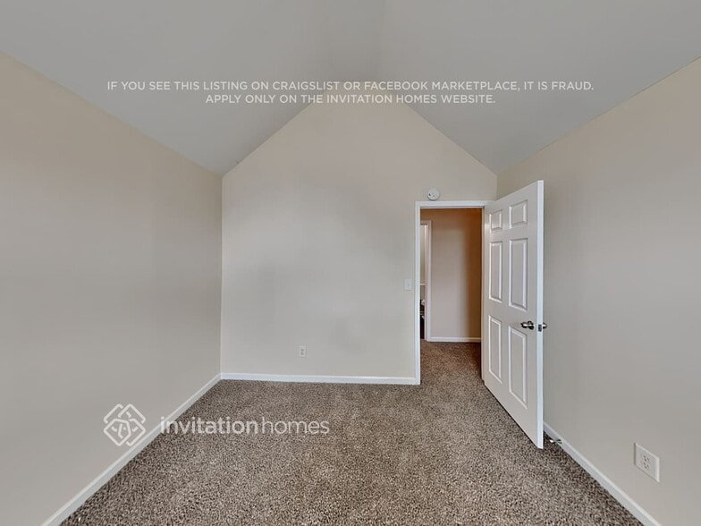Building Photo - 4432 Pale Face Dr