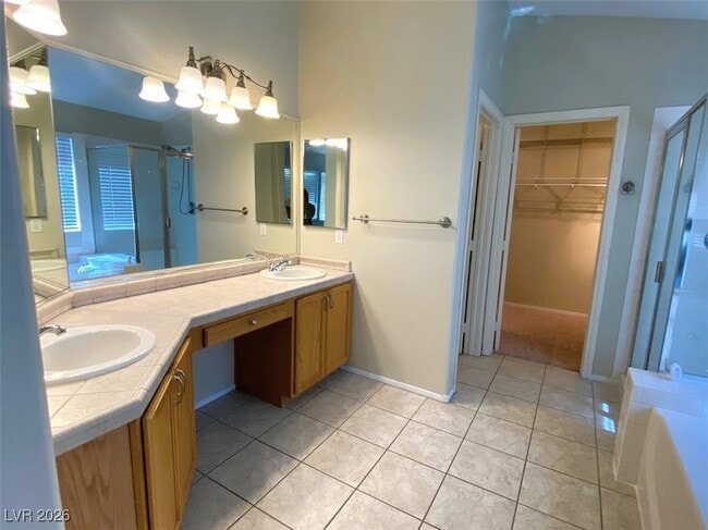 Building Photo - 10863 Vista Marbella Ave