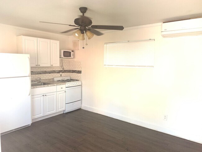 Interior Photo - Cambridge Apartments