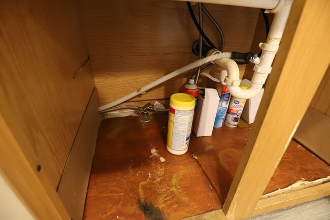 Building Photo - 257 Canby St