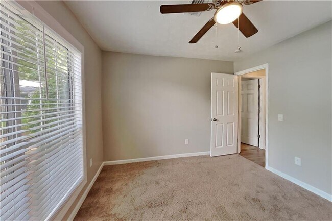 Building Photo - 1721 Omie Way