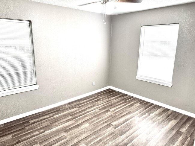 Building Photo - 903 Roper St