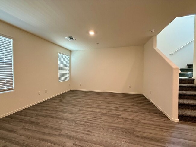 Building Photo - BRAND NEW 3 BED 2.5 BATH 2 CAR GARAGE TOWN...