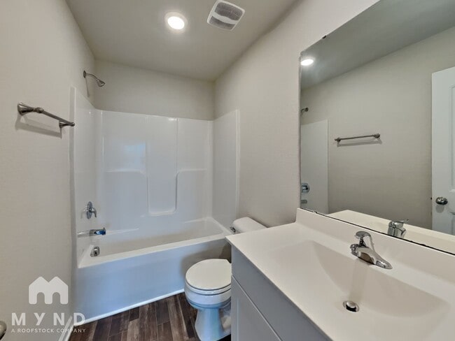 Building Photo - 116 Chandler Ct