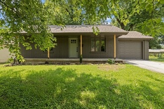 Building Photo - Charming Updated Home with 1-Car Garage, Fenced Backyard & Modern Finishes