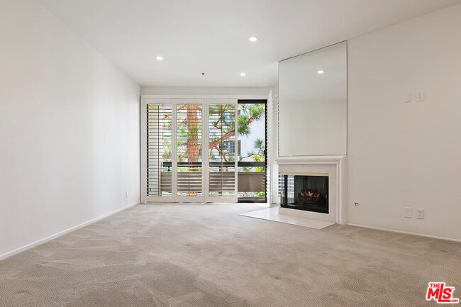 Building Photo - 2131 Century Park Ln