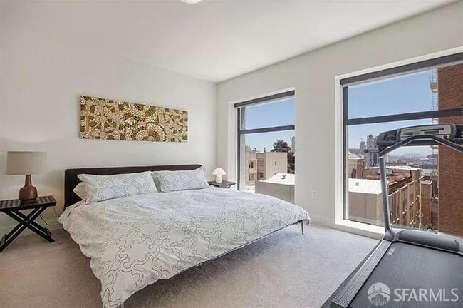 Building Photo - 1080 Sutter St