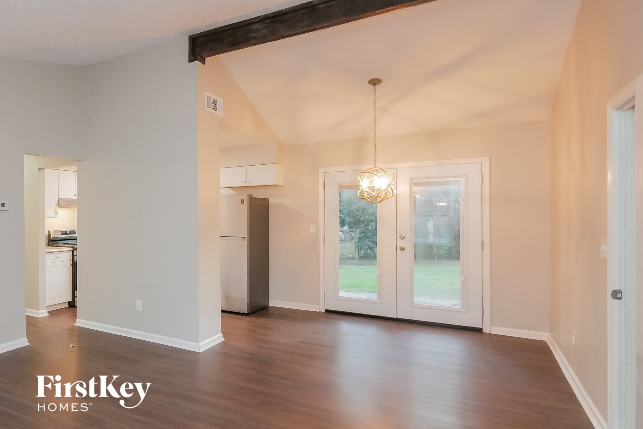 Building Photo - 9052 Homewood Dr