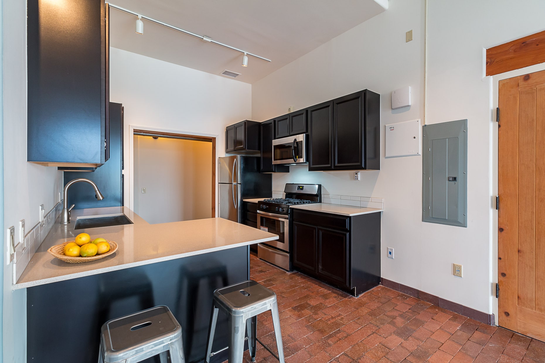 Kitchen view 2 - 13 Plaza Nueva