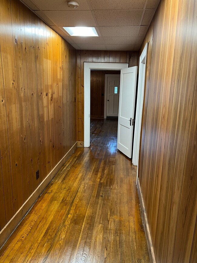 Building Photo - 60 Pulliam St