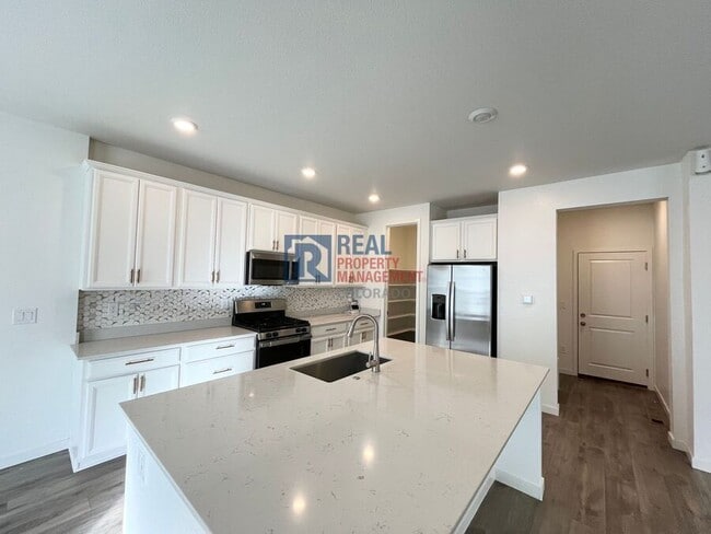 Building Photo - 17590 E 95th Ave