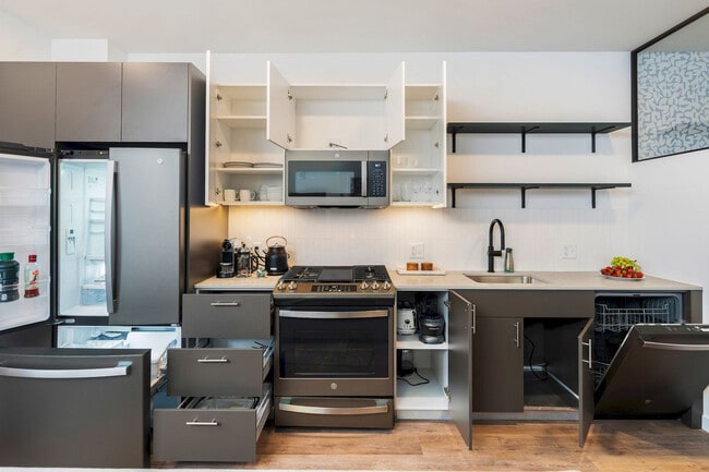 Building Photo - 202 Mill Rd