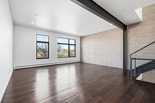 Building Photo - 11582 Colony Row