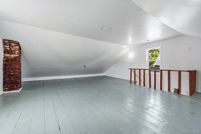 Building Photo - 457 1st St