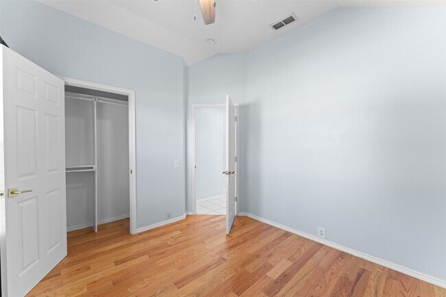 Building Photo - 6903 Hawaii Ln