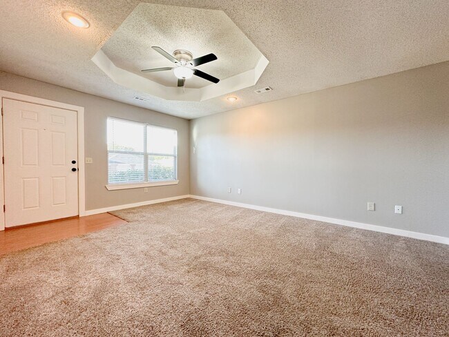 Building Photo - 1444-1446 N Dawn Drive