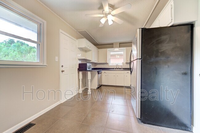 Building Photo - 2622 NW 42nd St