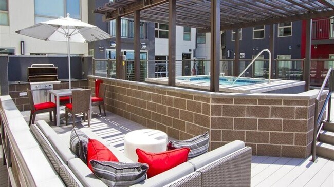 Building Photo - 828 Broadway