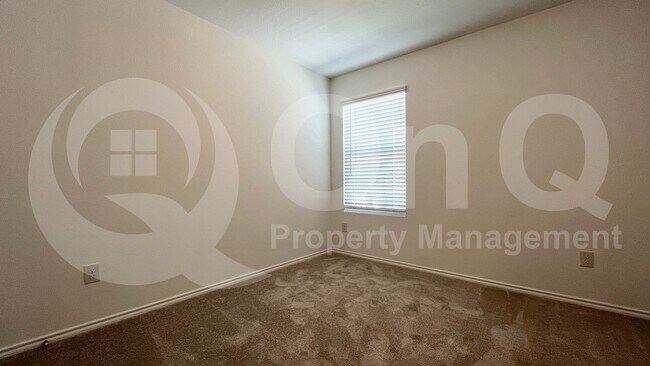 Building Photo - 812 Poppy Cv Ln