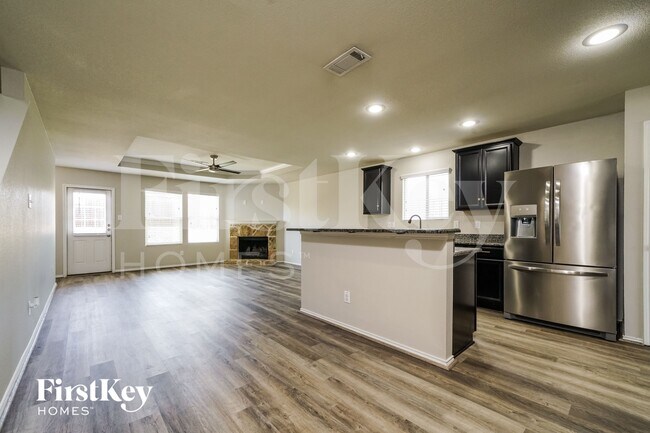 Building Photo - 133 Waxberry Dr