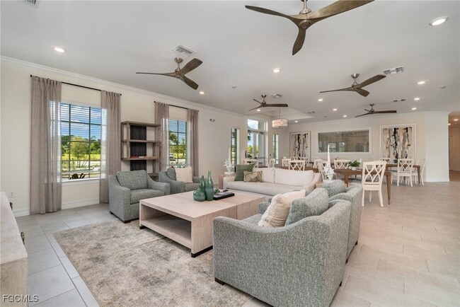 Building Photo - 44525 Palm Frond Dr