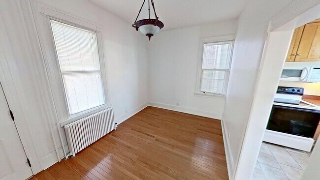 Building Photo - 41 Taylor Ave