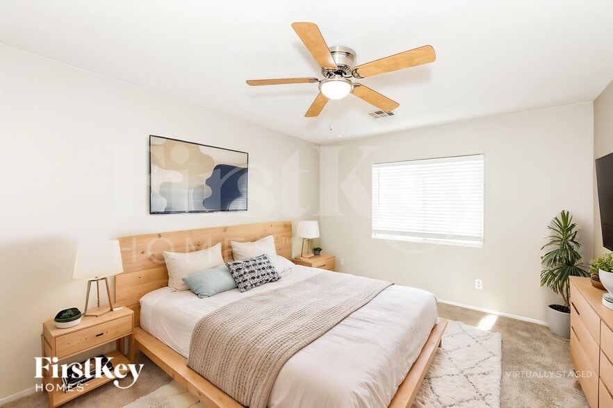 Building Photo - 10417 Calypso Cave St