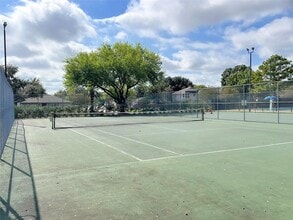 Building Photo - 4803 Shadowdale Dr