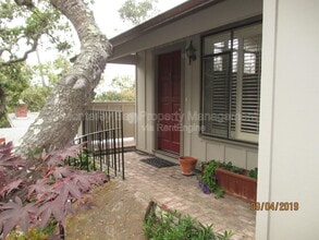 Building Photo - 3NW Guadalupe Ave