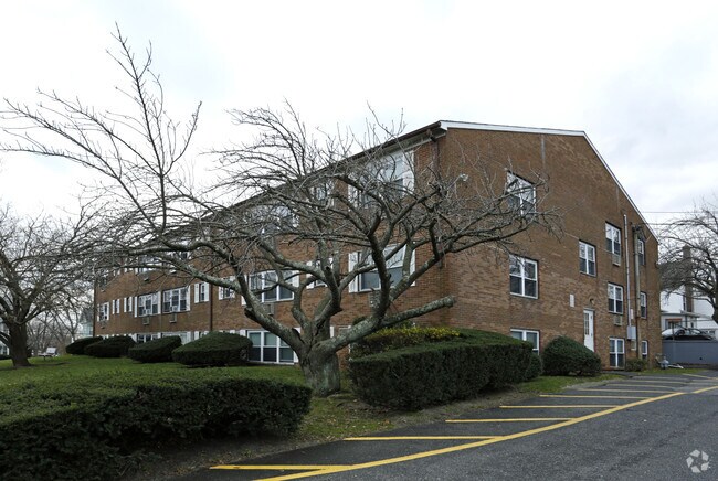 Building Photo - Dudley Arms