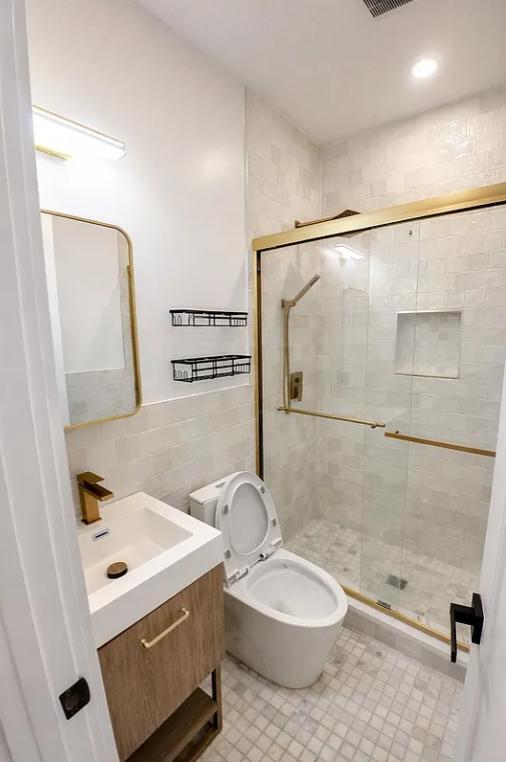 Building Photo - 204 W 96th St